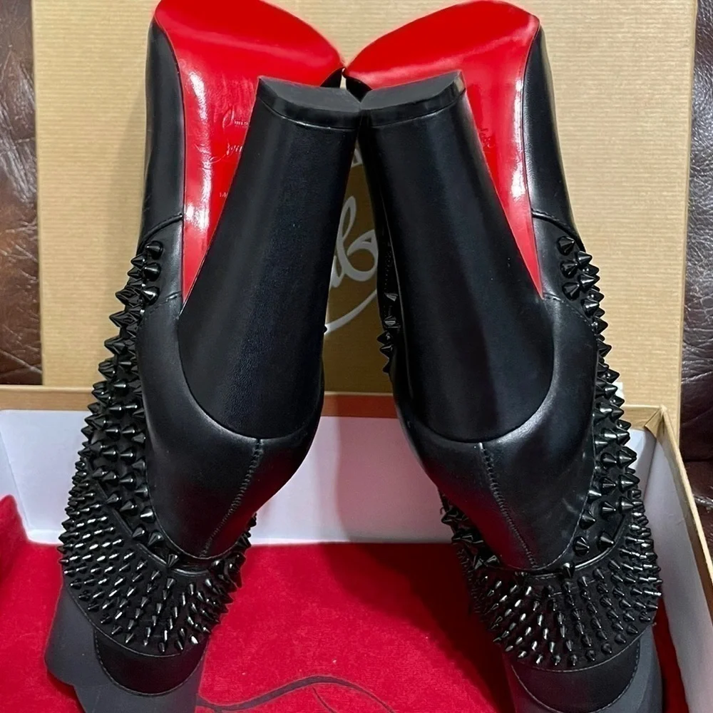 Christian Louboutin Praguoise spikes bootie round toe kid leather 100mm EU37